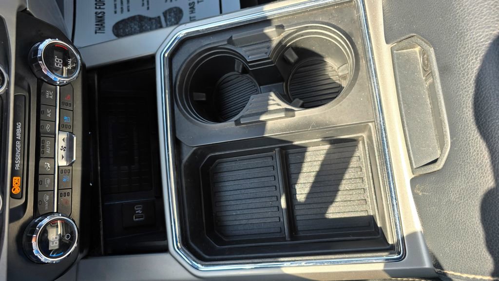Used 2022 Ford F350 Lariat w/ Lariat Ultimate Package image 30