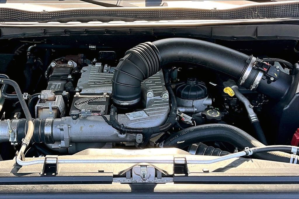Used 2016 Nissan Titan SL AWD/4WD image 29