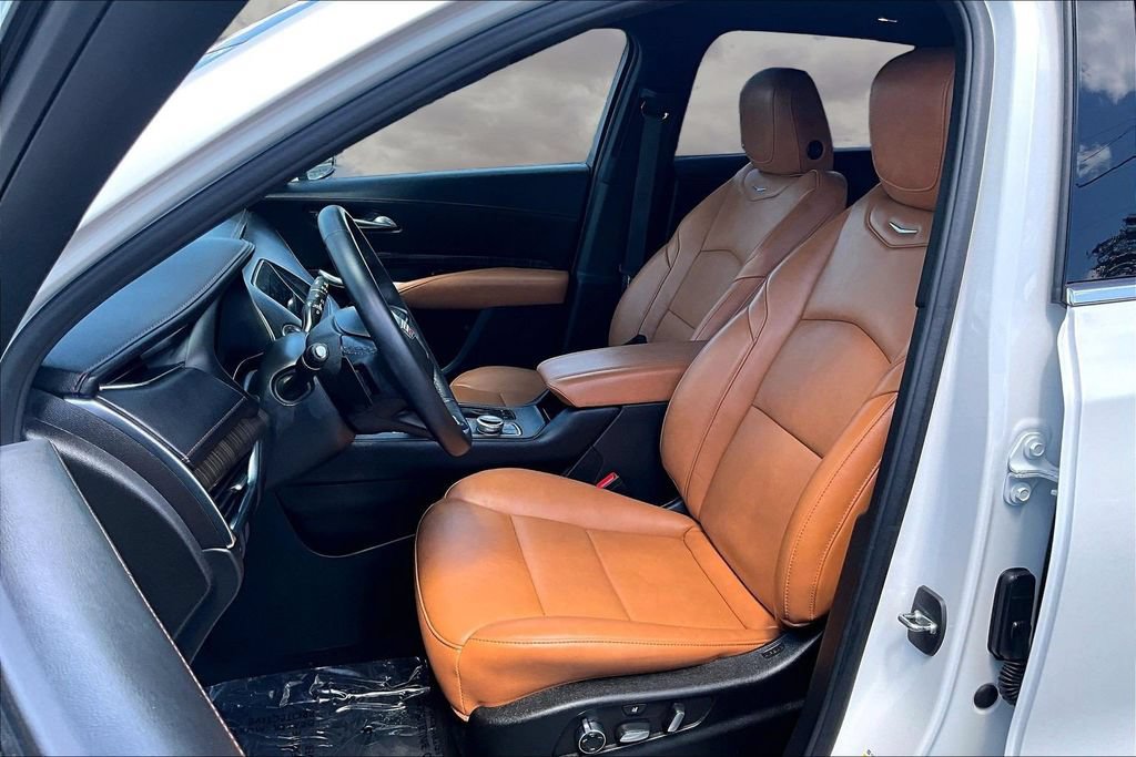 Used 2022 Cadillac XT4 Premium Luxury AWD/4WD image 21