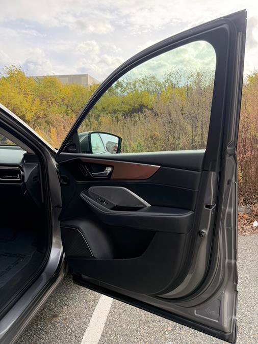 Used 2022 Acura MDX SH-AWD w/ Technology Package image 18