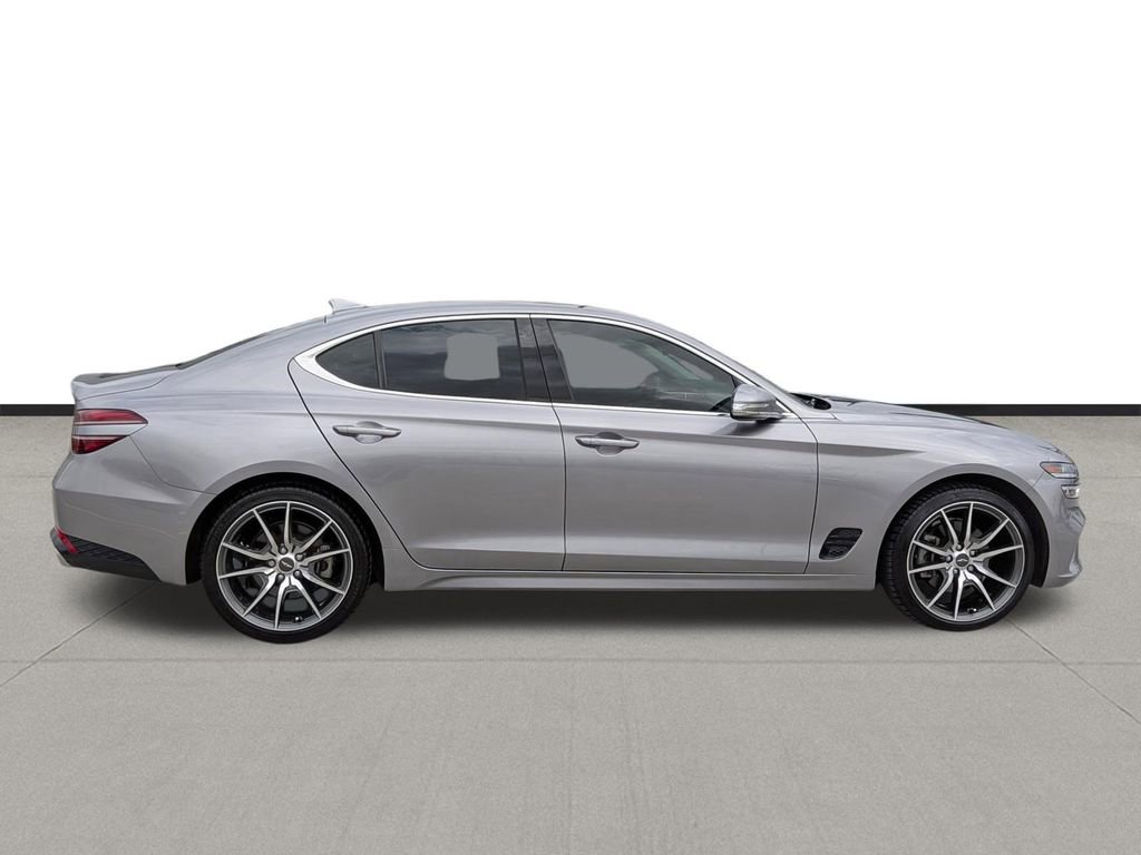 Used 2023 Genesis G70 2.0T RWD image 4
