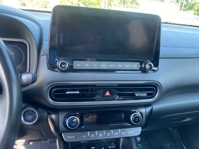 Used 2022 Hyundai Kona Limited image 14
