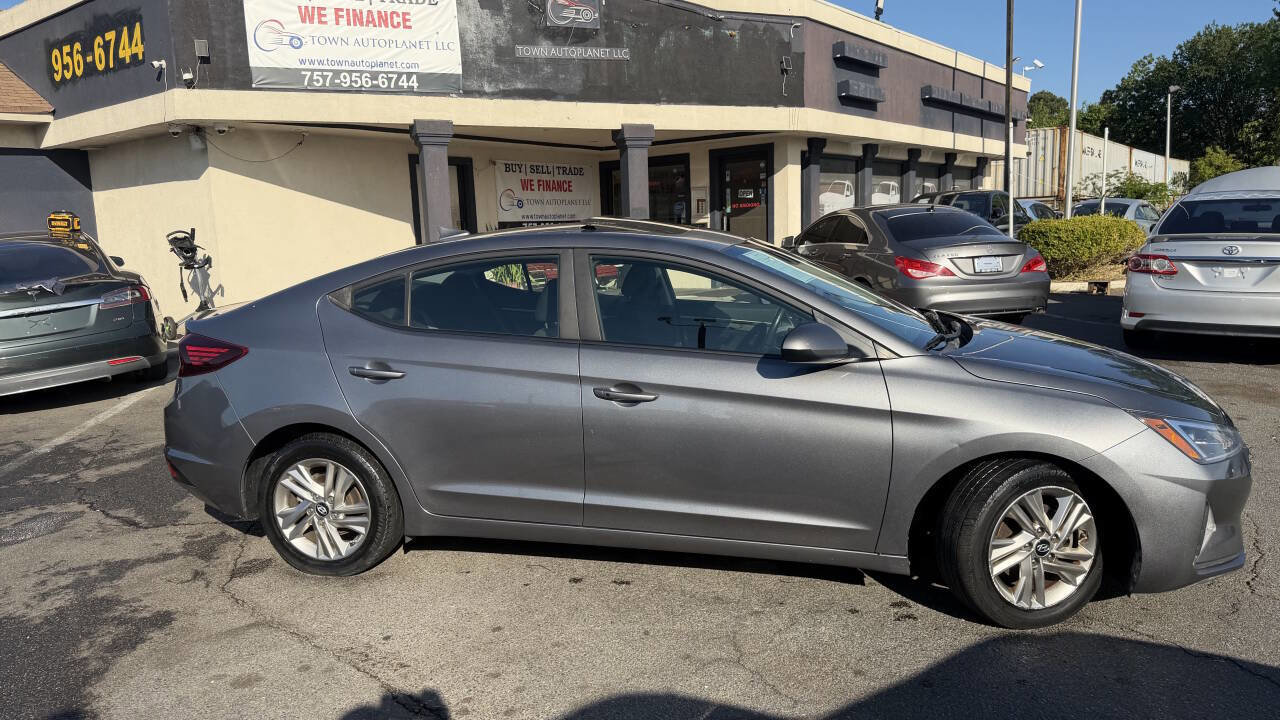 Used 2019 Hyundai Elantra Value Edition w/ Cargo Package FWD image 12