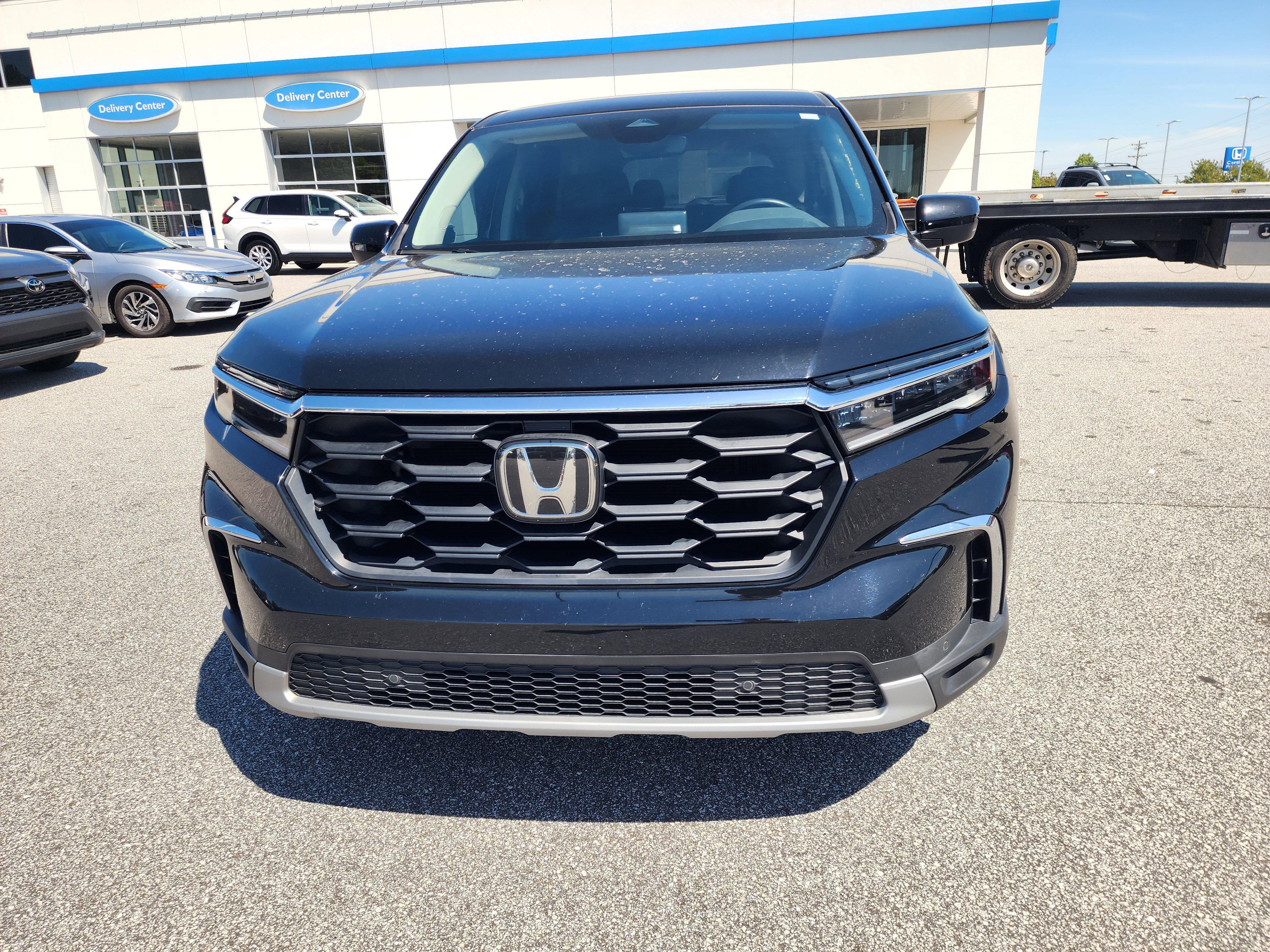 Used 2023 Honda Pilot EX-L image 2