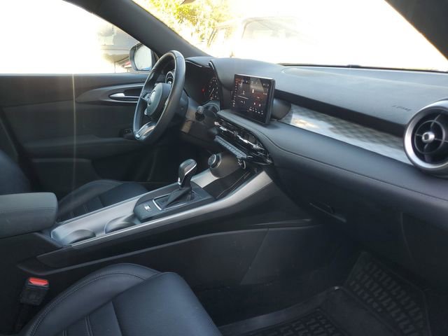 Used 2024 Alfa Romeo Tonale Ti w/ Premium Interior Package image 36