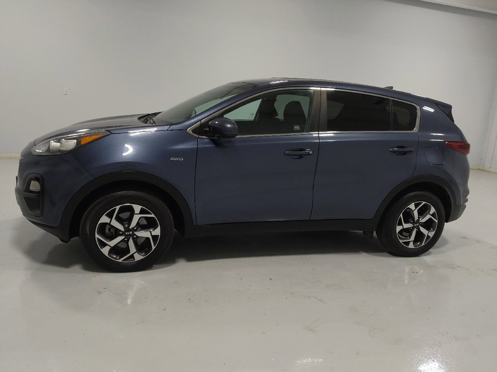 Used 2020 Kia Sportage LX image 2