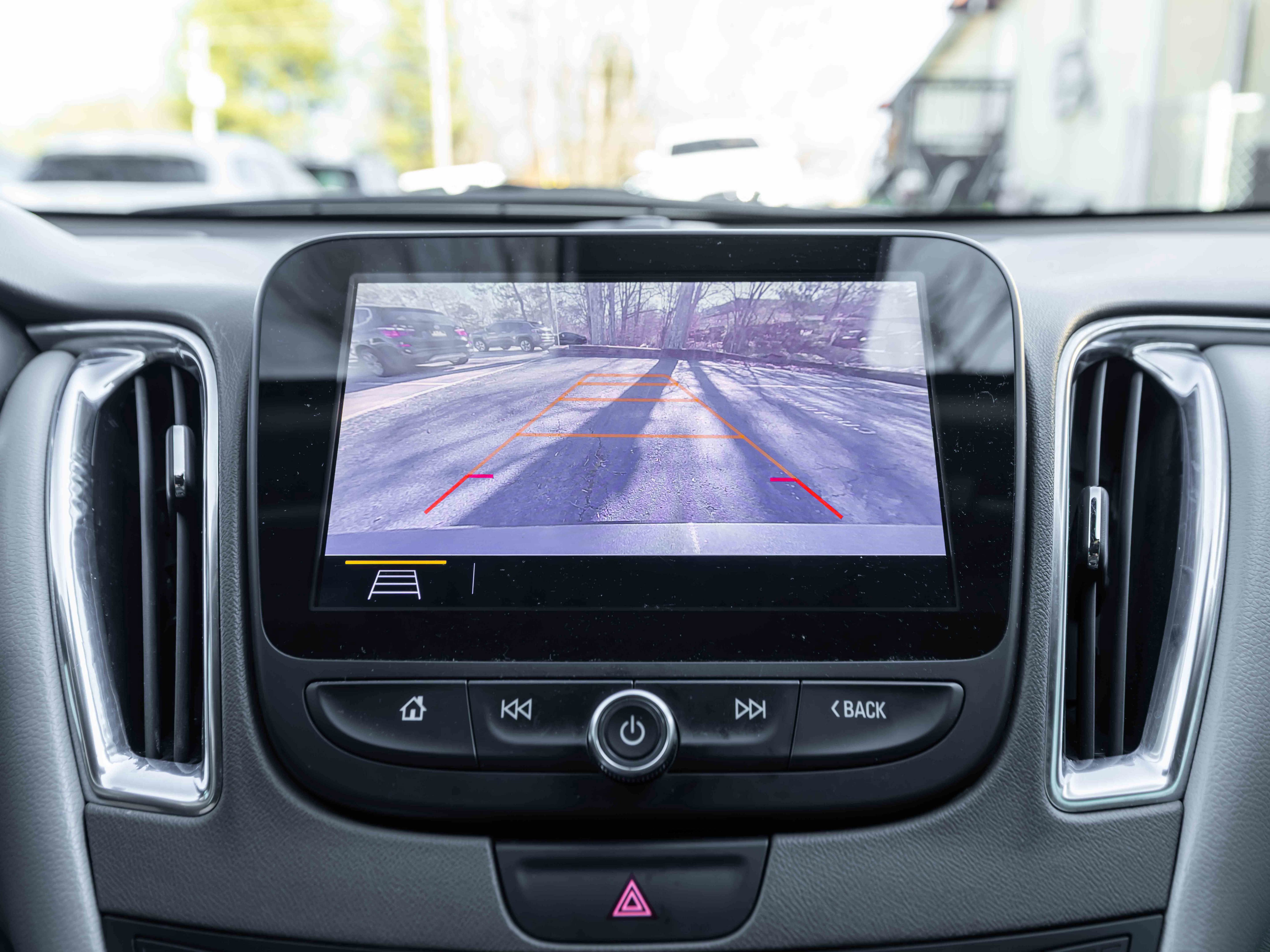 Used 2019 Chevrolet Malibu Premier w/ Sun and Wheel Package image 11