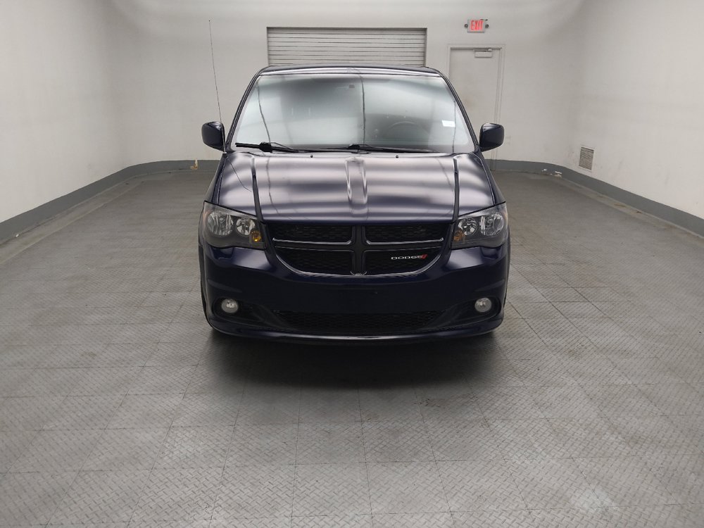 Used 2015 Dodge Grand Caravan R/T w/ Driver Convenience Group FWD image 14