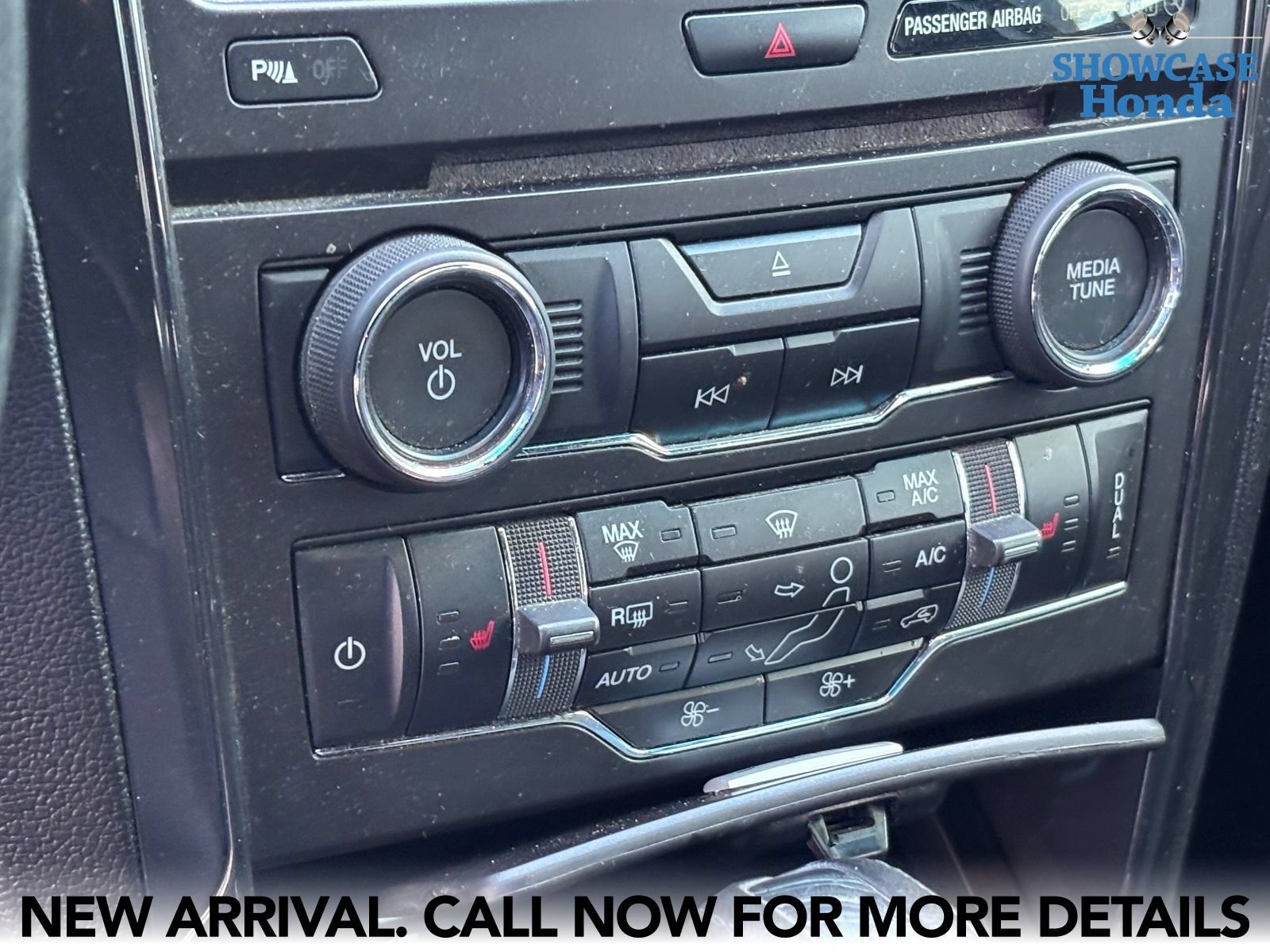 Used 2016 Ford Explorer XLT w/ Equipment Group 202A FWD image 15