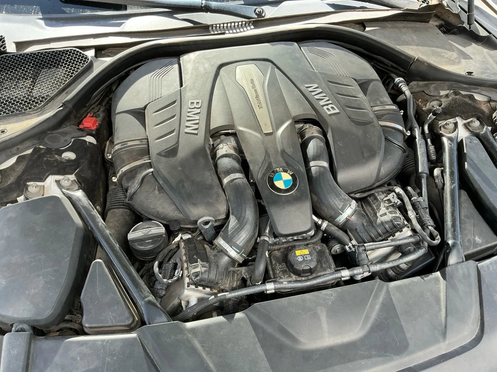 Used 2016 BMW 750i xDrive image 23