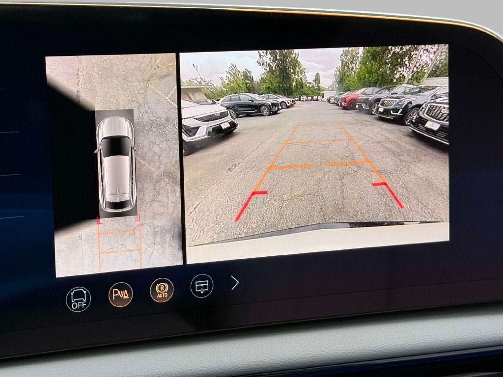 New 2027 Cadillac Optiq Luxury RWD image 18