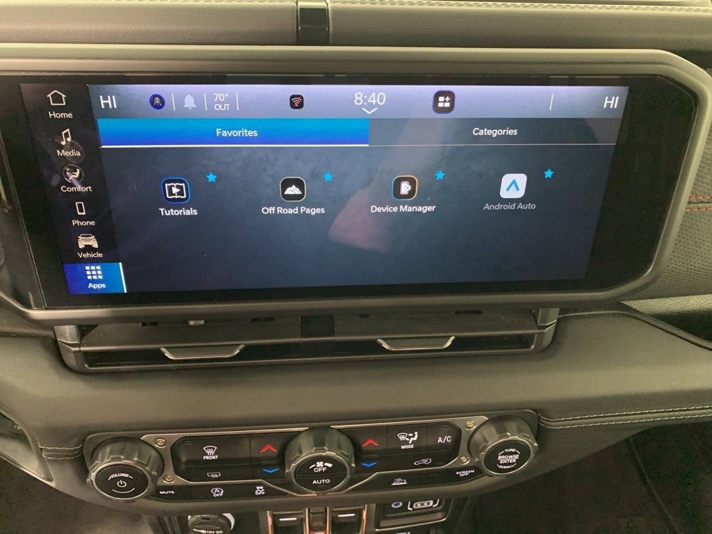 Used 2025 Jeep Wrangler Unlimited Rubicon image 23