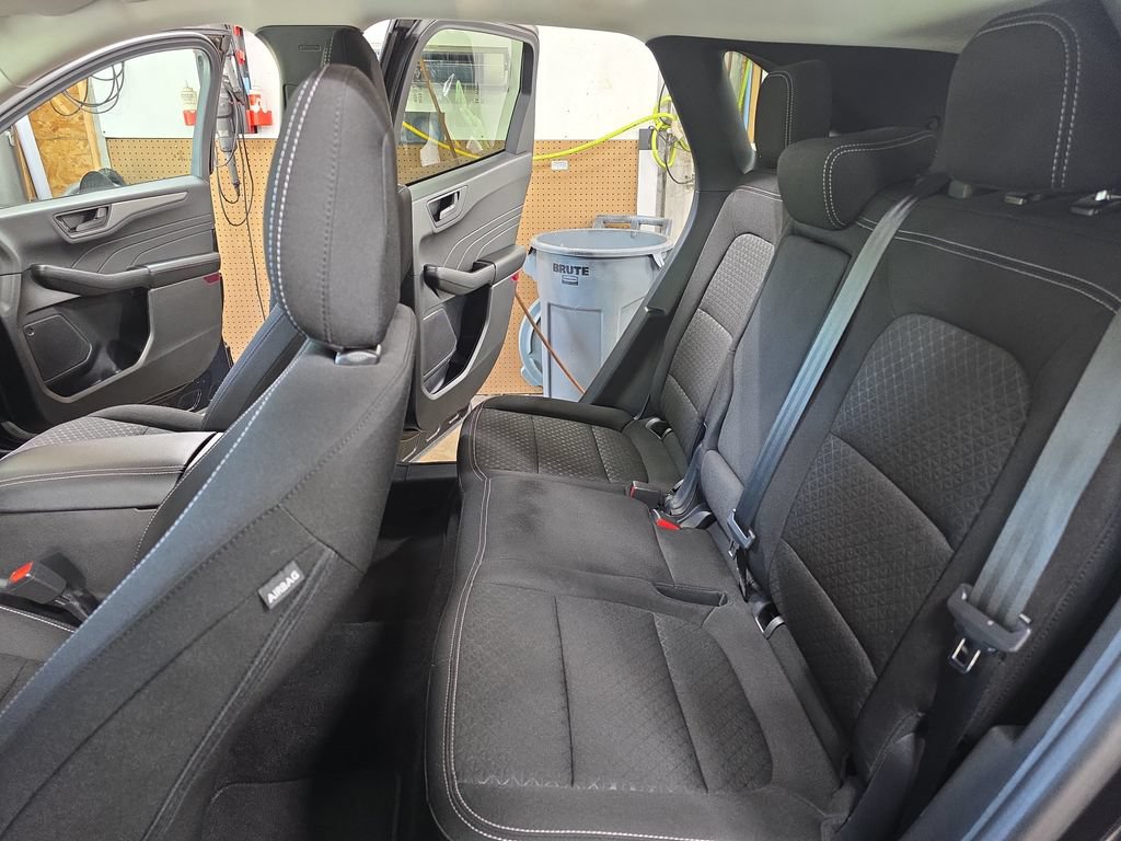 Used 2025 Ford Escape Active AWD/4WD image 13