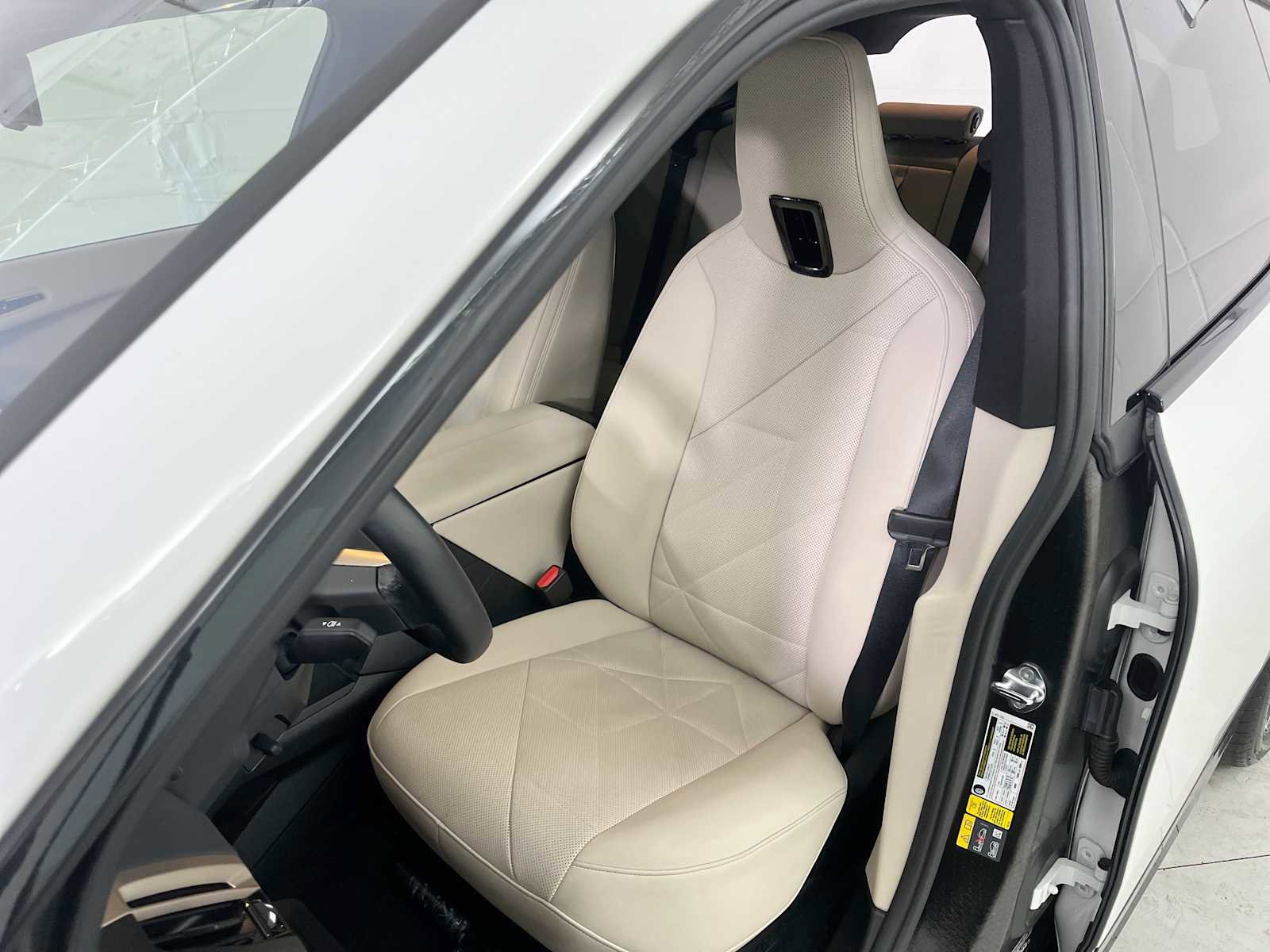 Certified 2023 BMW iX xDrive50 w/ Premium Package image 13