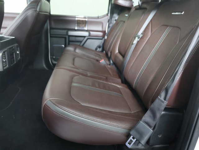 Used 2016 Ford F150 Platinum w/ Equipment Group 701A Luxury image 4