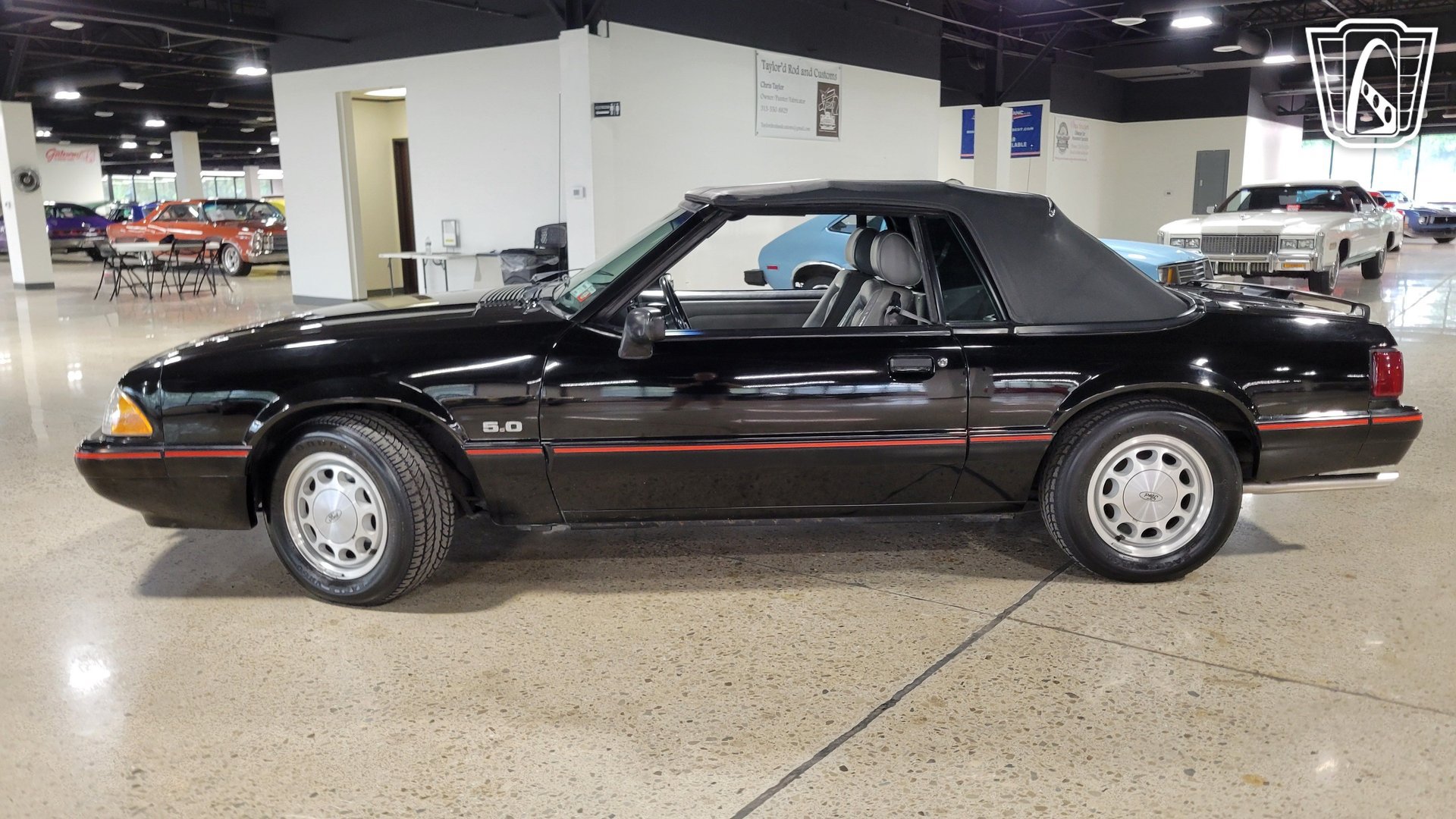 Used 1989 Ford Mustang LX RWD image 2