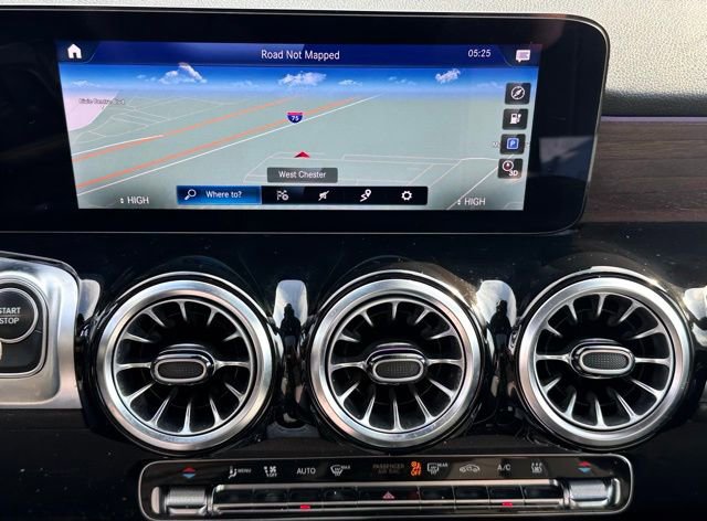 Certified 2023 Mercedes-Benz EQB 300 4MATIC w/ Driver Assistance Package image 13