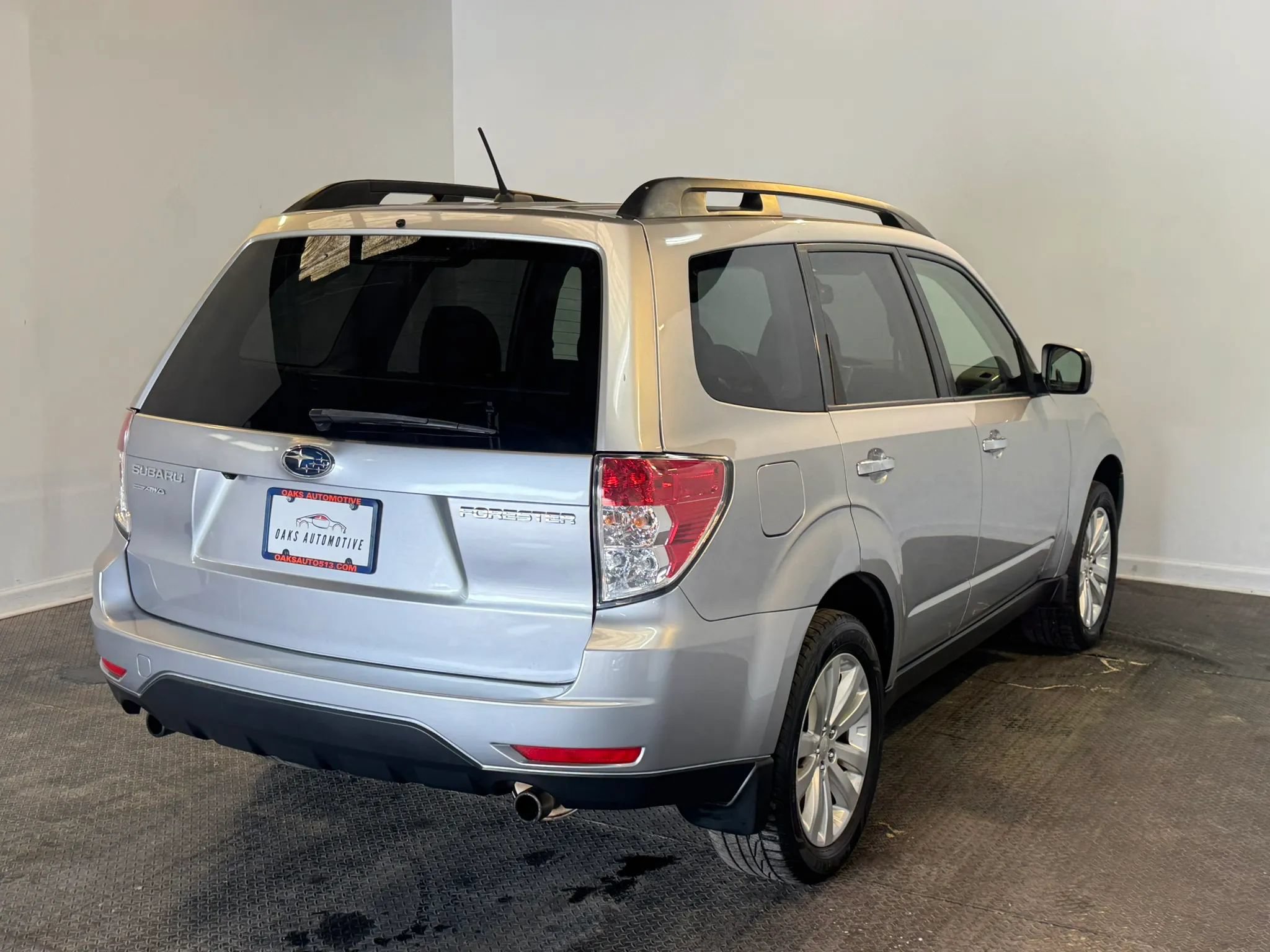 Used 2012 Subaru Forester 2.5X Limited AWD/4WD image 6