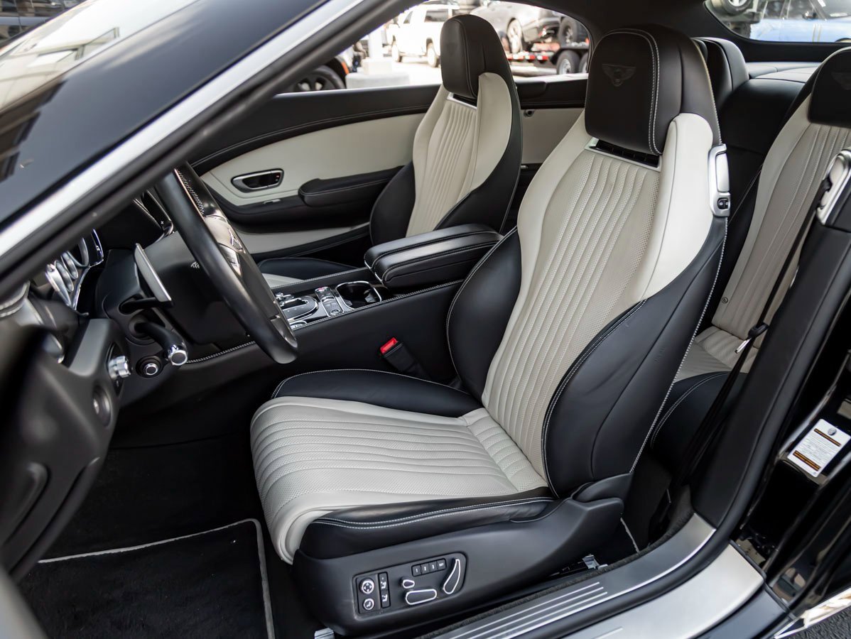 Used 2016 Bentley Continental GT image 18