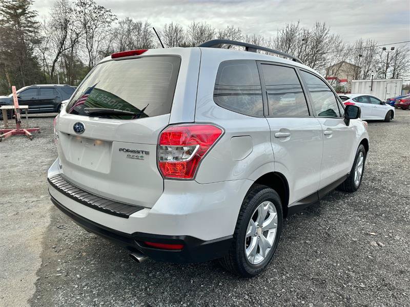 Used 2015 Subaru Forester 2.5i w/ Alloy Wheel Package AWD/4WD image 6