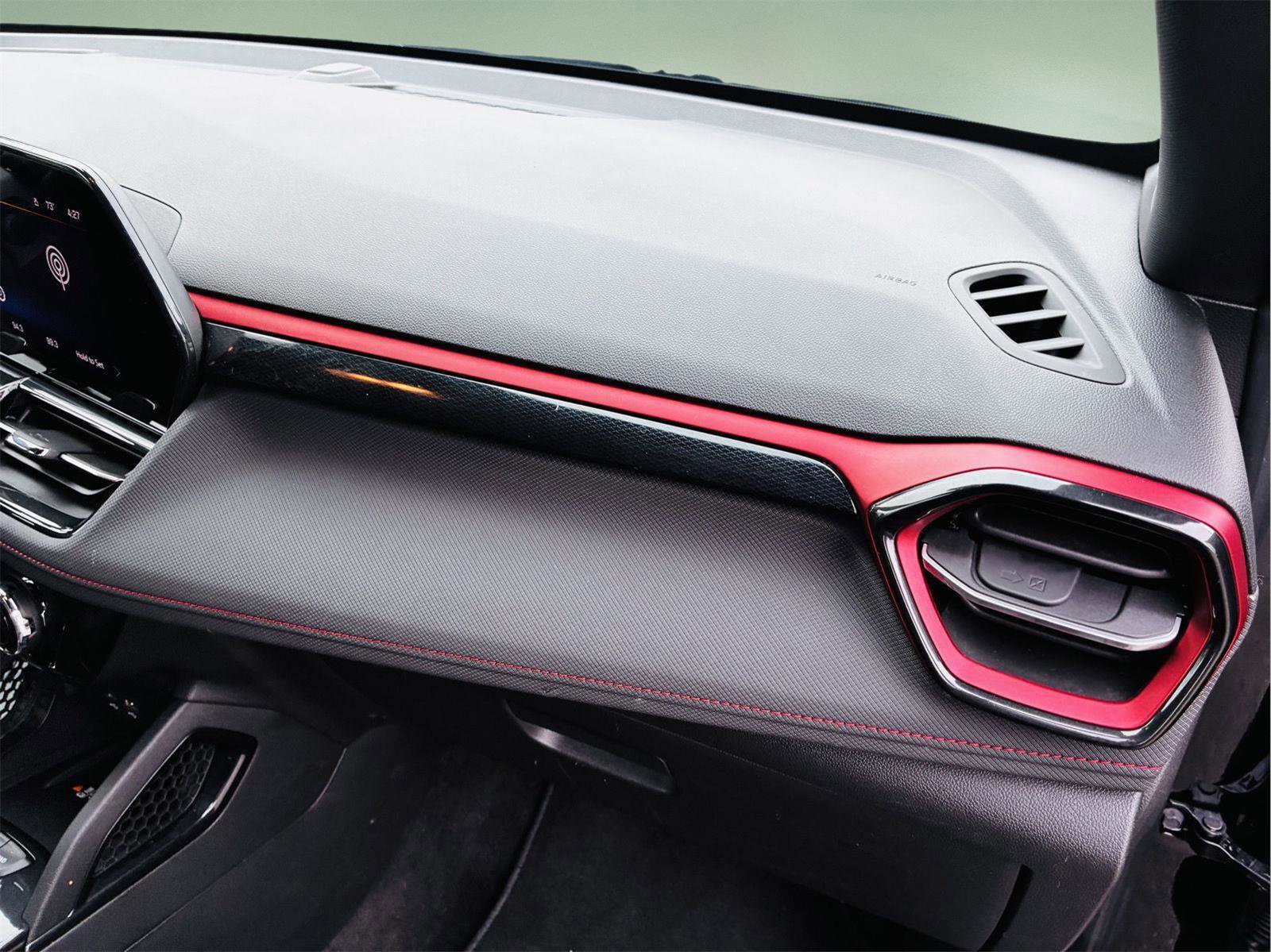 Used 2024 Chevrolet TrailBlazer RS w/ Convenience Package image 33