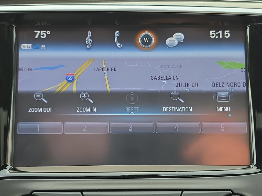 Certified 2019 Buick Envision Essence AWD/4WD image 25