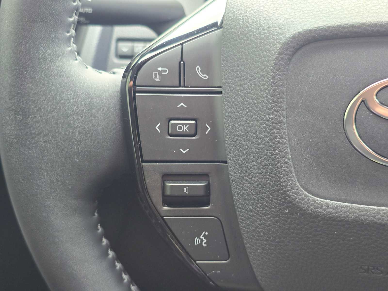 Used 2026 Toyota Prius XLE image 37