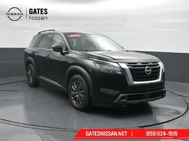 Used 2024 Nissan Pathfinder SV AWD/4WD image 4