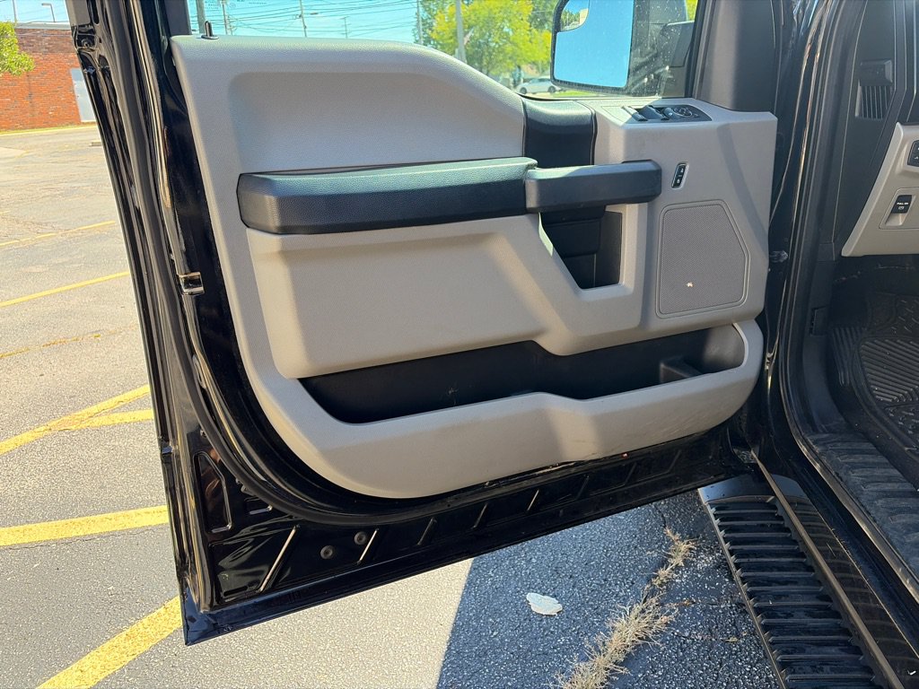 Used 2020 Ford F150 XL w/ Equipment Group 101A Mid AWD/4WD image 17