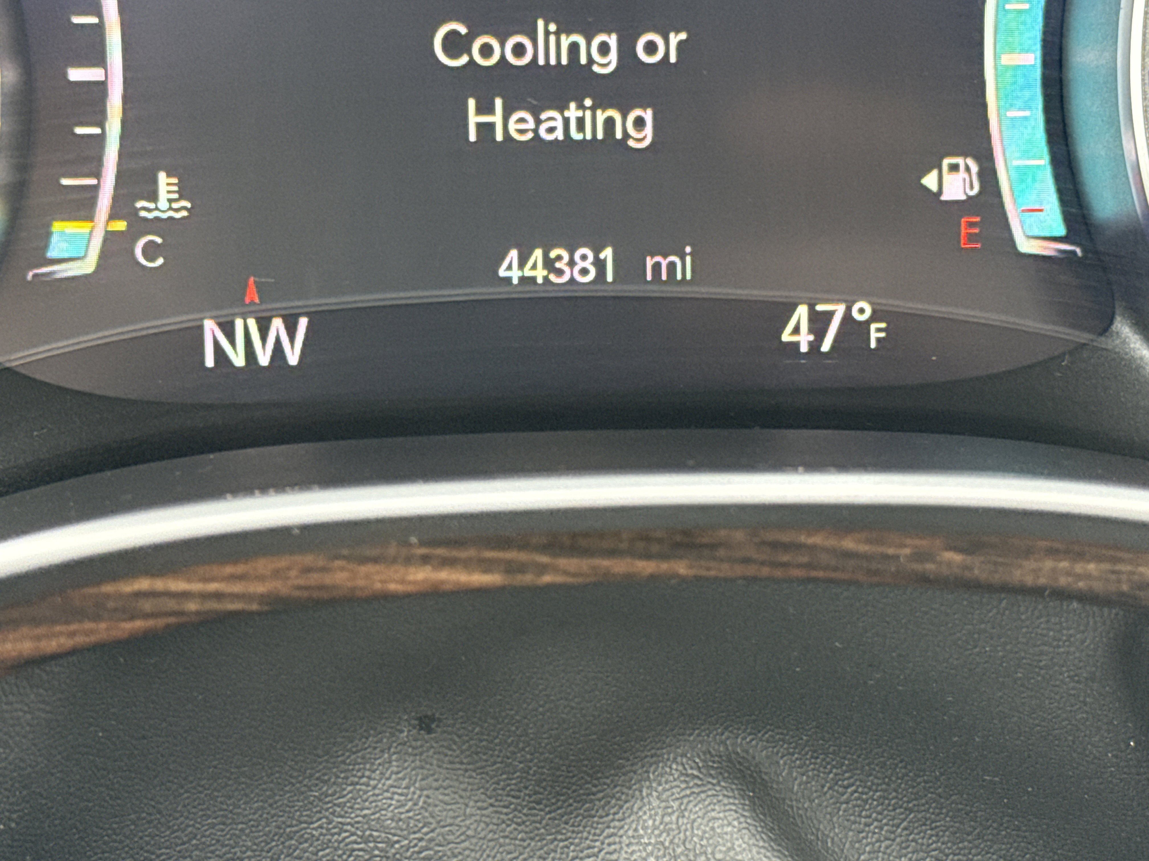 Used 2021 Chrysler Pacifica Limited image 25