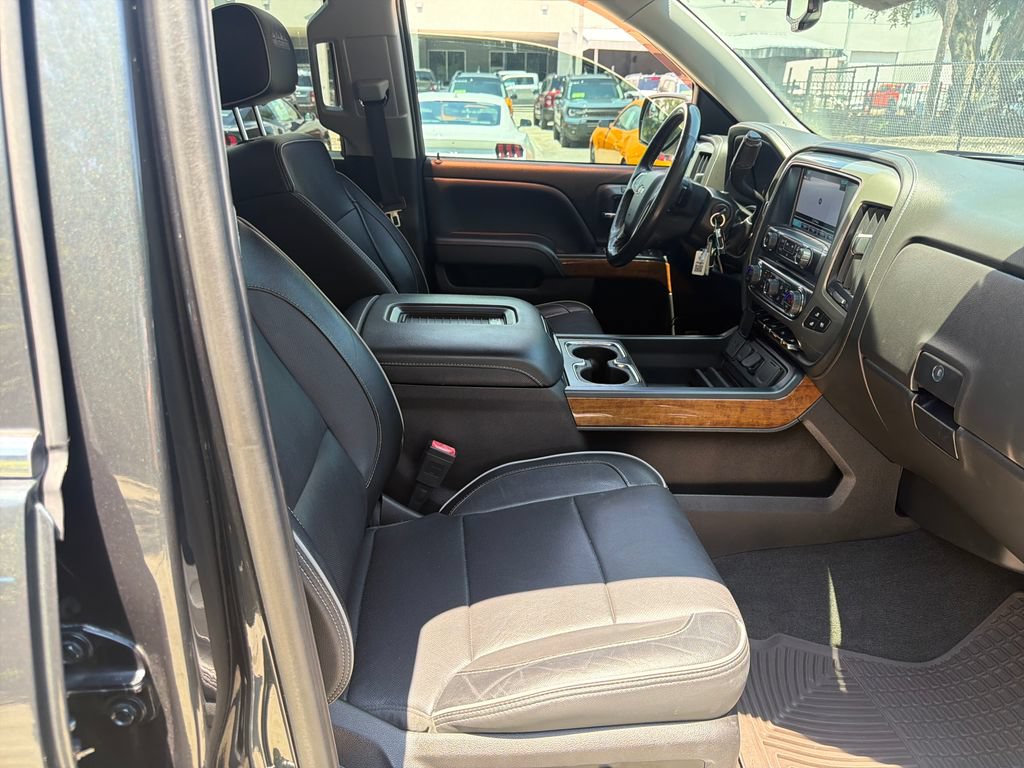 Used 2018 Chevrolet Silverado 1500 High Country AWD/4WD image 29