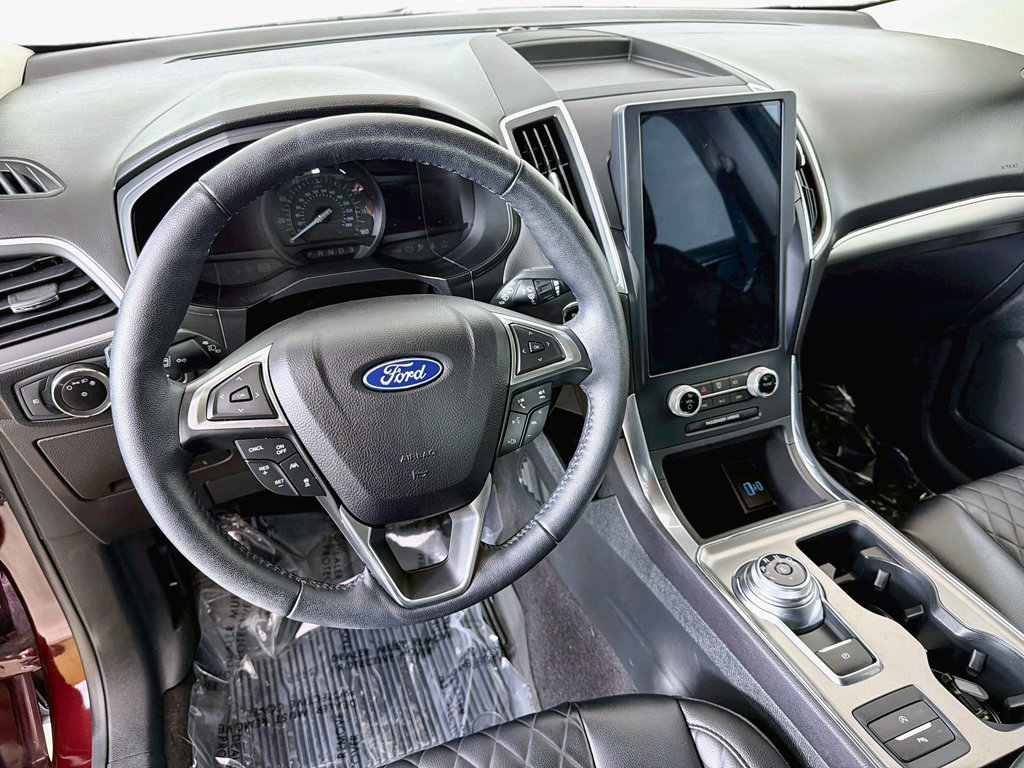 Used 2023 Ford Edge Titanium AWD/4WD image 21