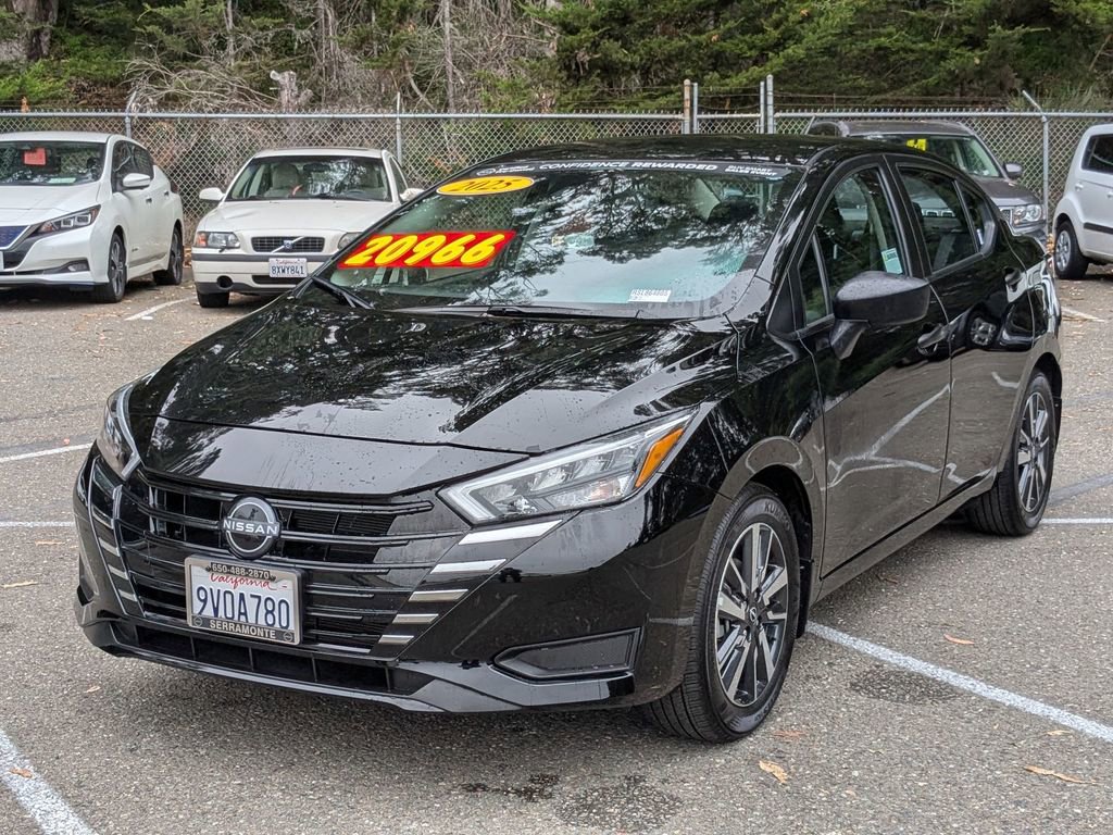 Used 2025 Nissan Versa S w/ S Plus Package FWD image 3