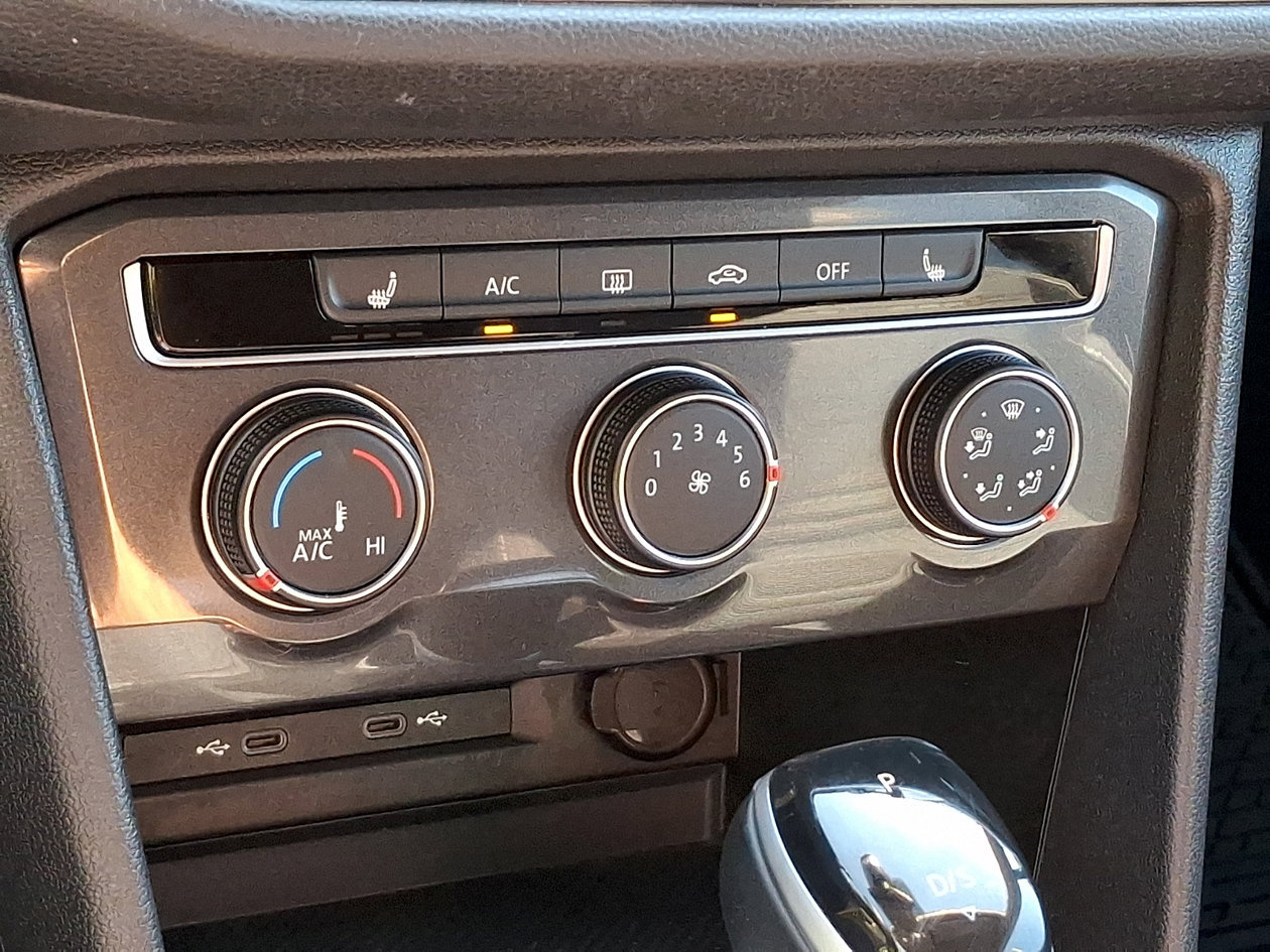 Certified 2024 Volkswagen Tiguan S FWD image 15