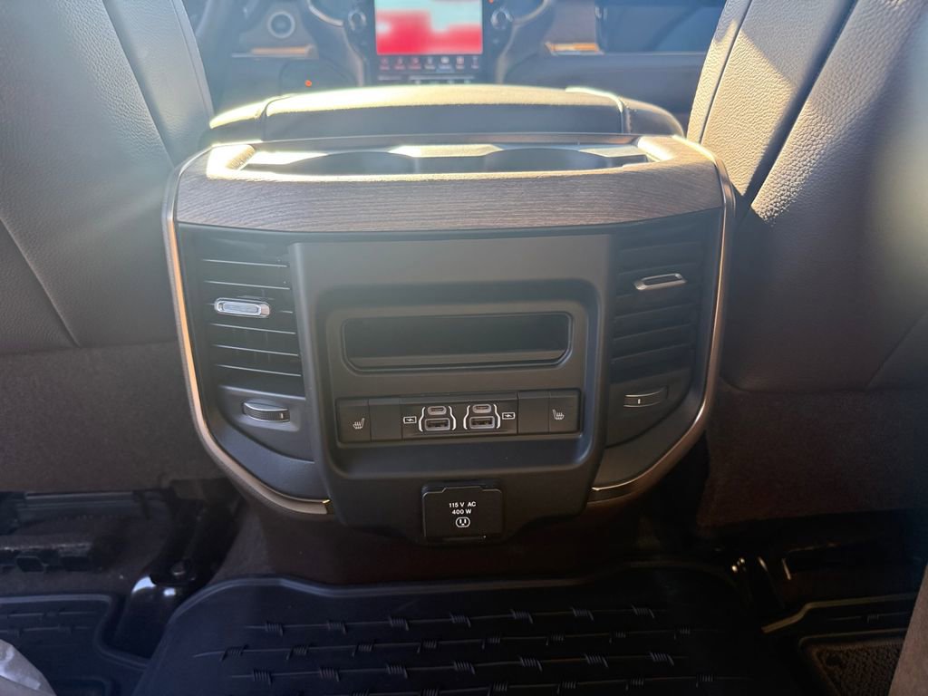 New 2025 RAM 2500 Limited image 29
