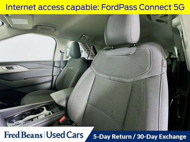 Used 2025 Ford Explorer Active image 27