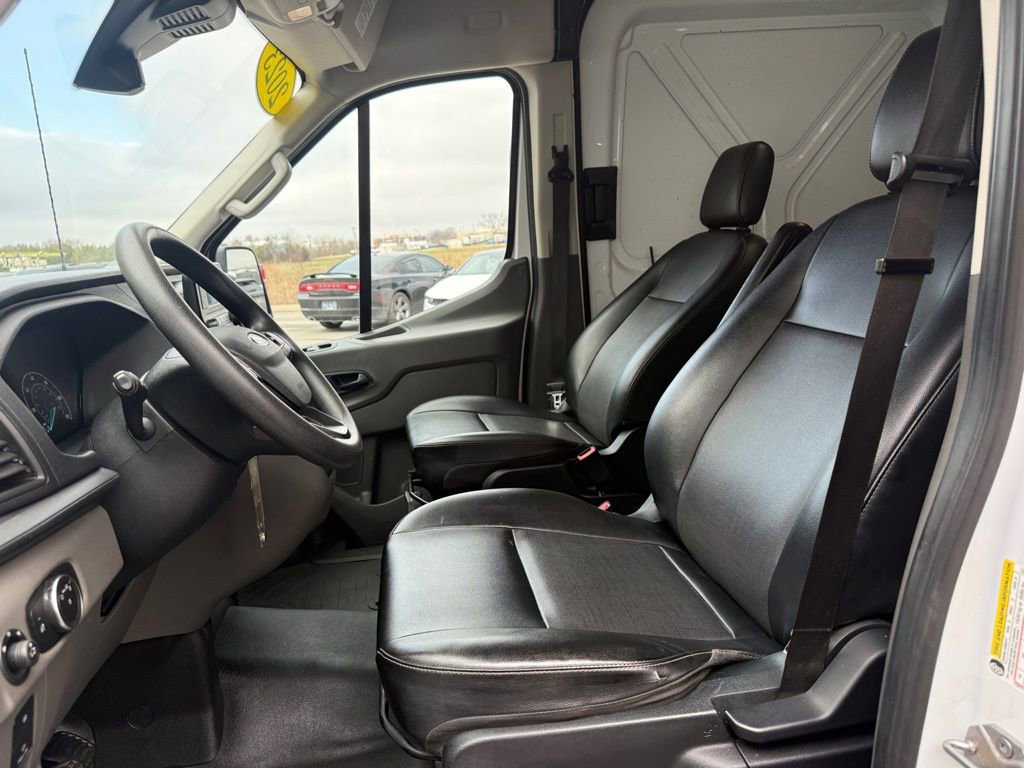 Used 2023 Ford Transit 250 Medium Roof AWD image 5