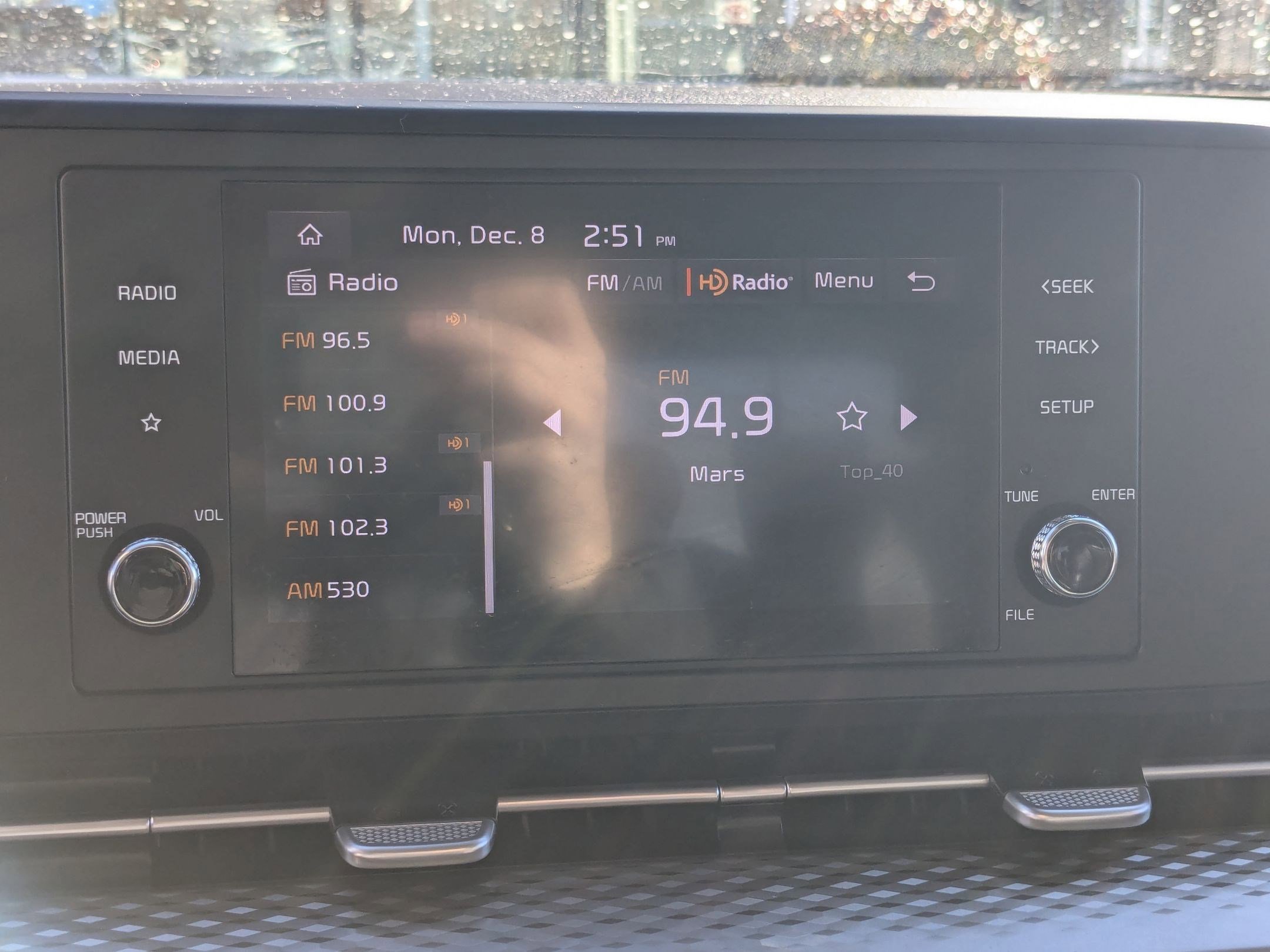 Used 2024 Kia Carnival LX image 22