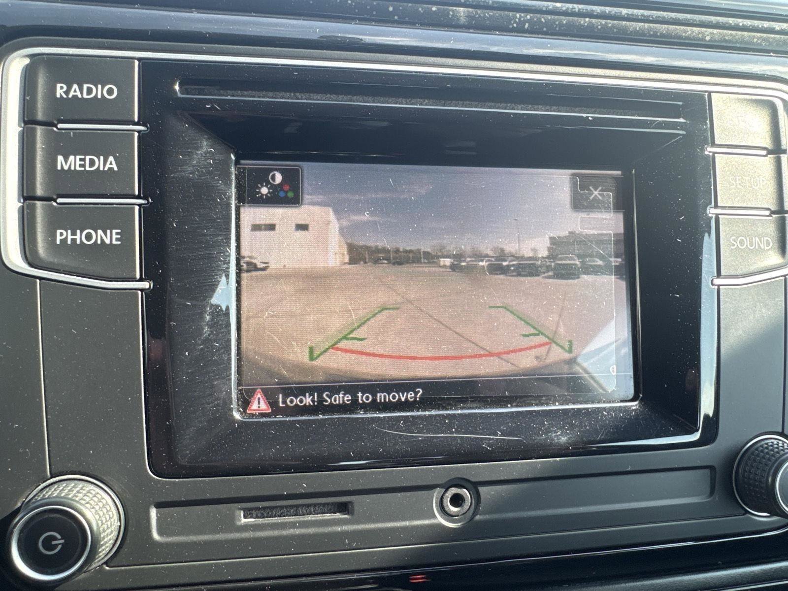 Used 2019 Volkswagen Beetle 2.0T S image 20