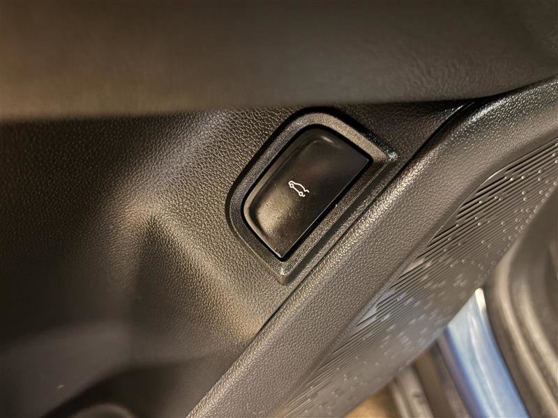 Used 2025 Chevrolet Equinox LT w/ Convenience Package II image 27