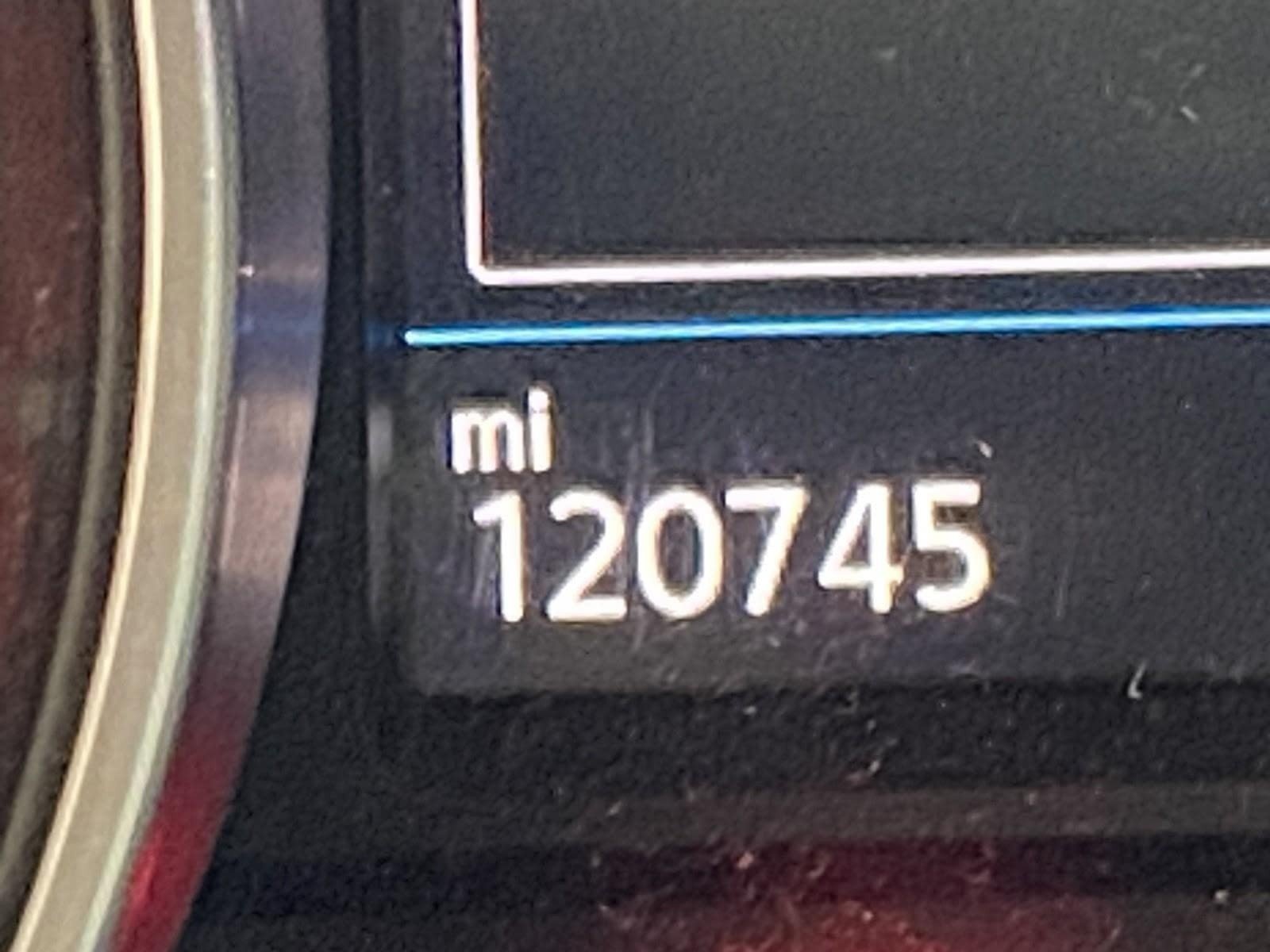 Used 2019 Volkswagen Tiguan SE w/ Panoramic Sunroof Package AWD/4WD image 27