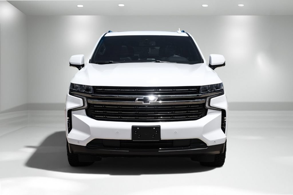 Used 2022 Chevrolet Suburban RST w/ Luxury Package RWD image 5
