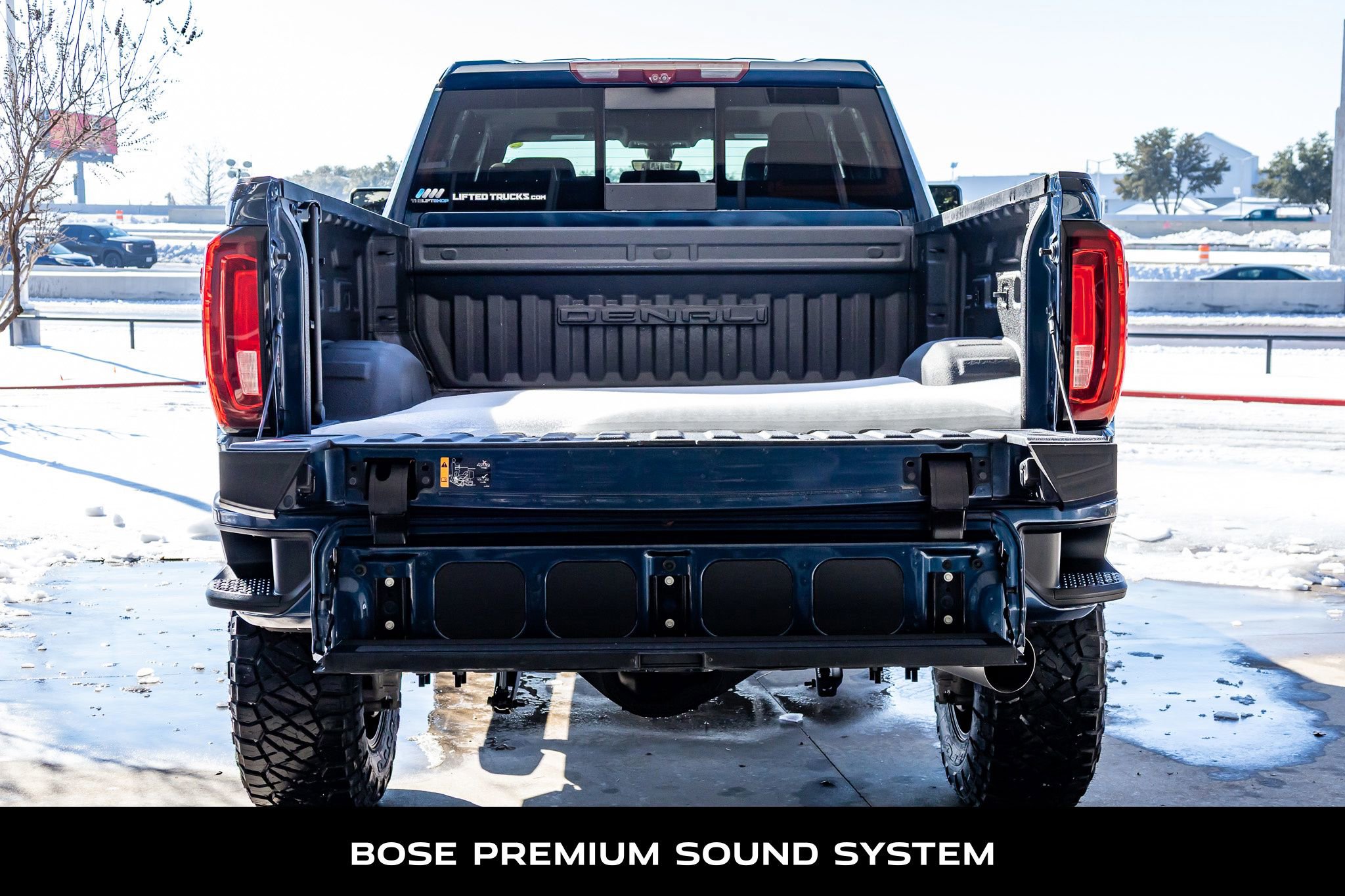 Used 2021 GMC Sierra 2500 Denali w/ Denali Ultimate Package image 10