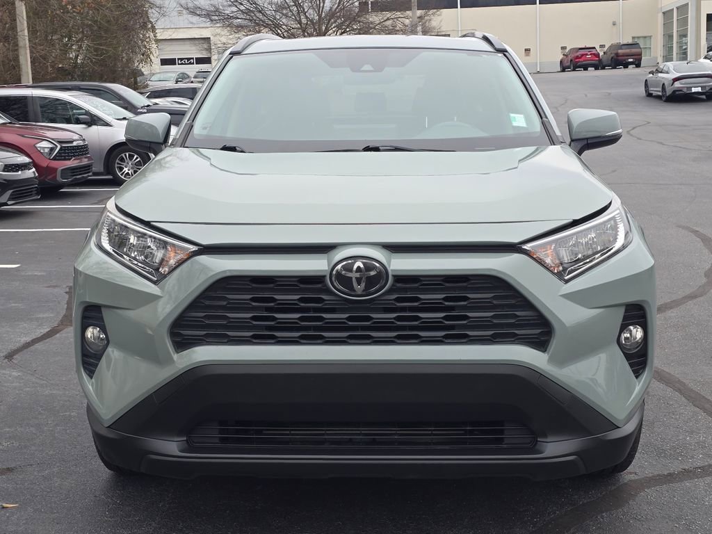 Used 2019 Toyota RAV4 XLE Premium image 8