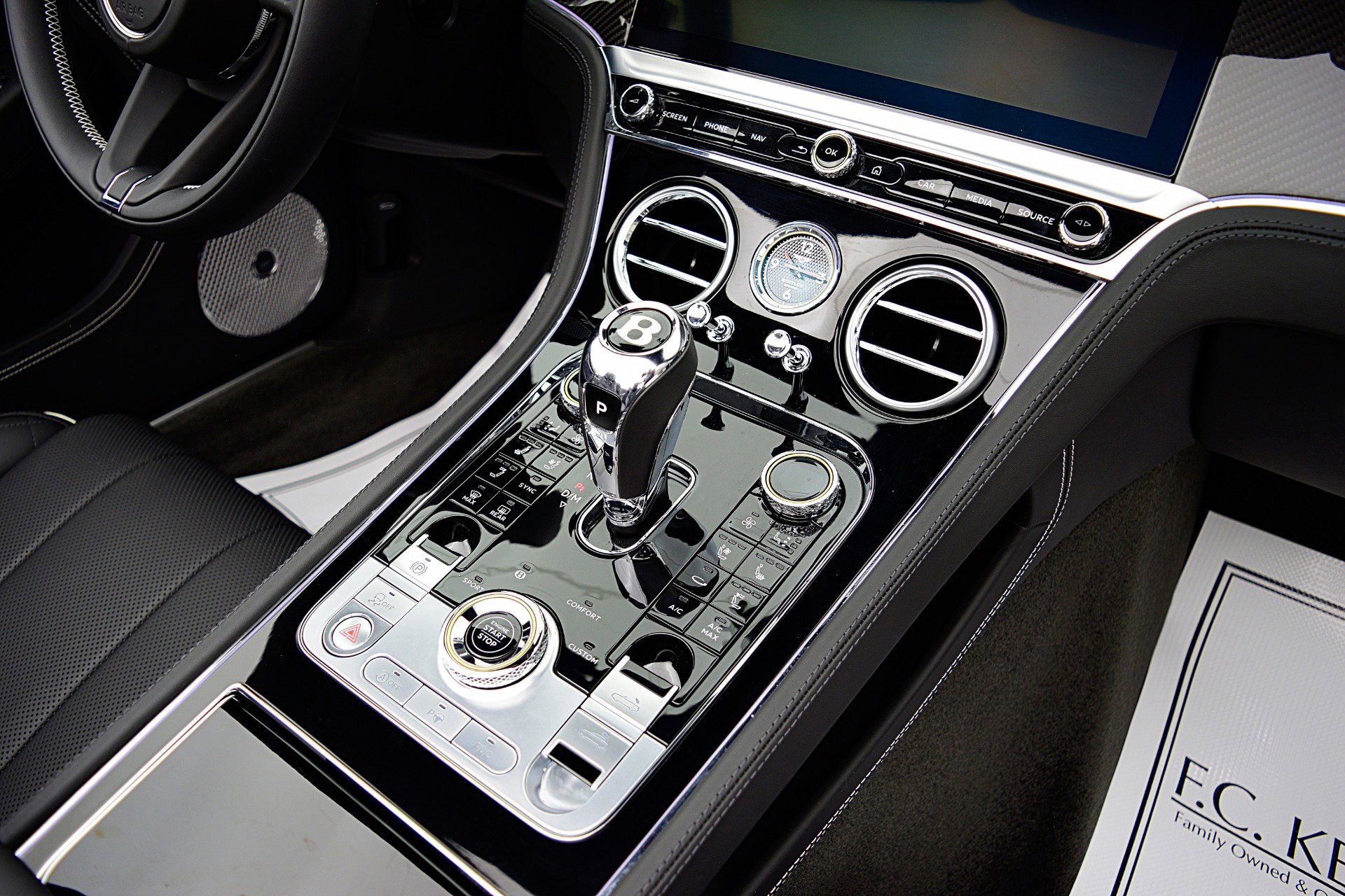 Used 2023 Bentley Continental GT Azure image 35