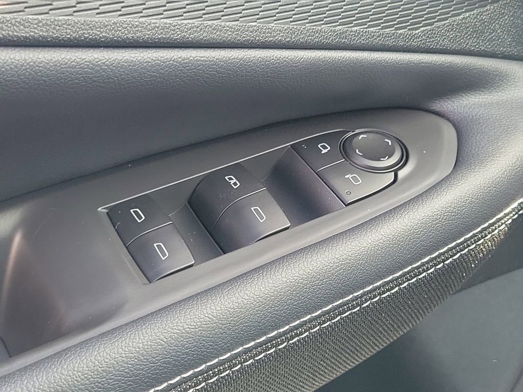 Used 2026 Chevrolet Blazer EV LT FWD image 14