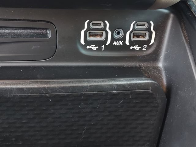 Used 2019 RAM 1500 Laramie AWD/4WD image 19