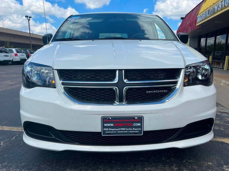 Used 2011 Dodge Grand Caravan FWD image 9