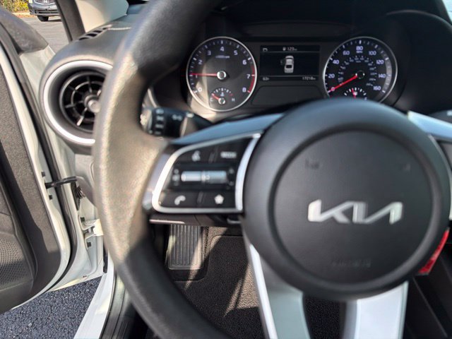 Used 2023 Kia Forte LXS w/ LXS Technology Package FWD image 18