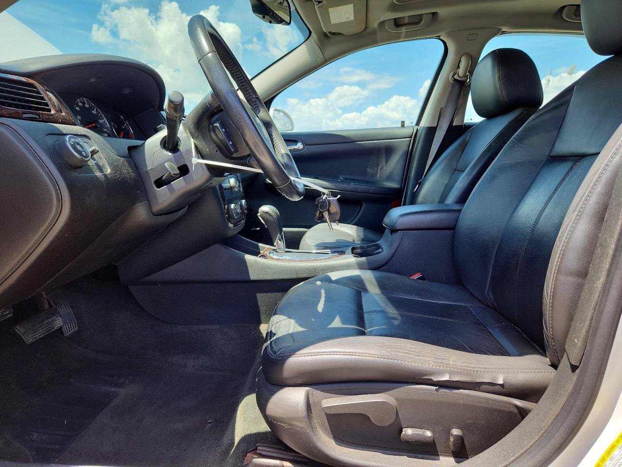 Used 2012 Chevrolet Impala LTZ FWD image 5